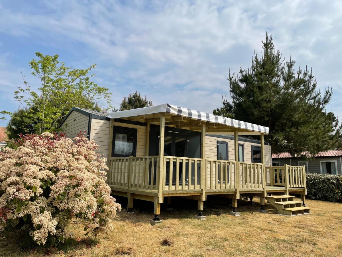 Camping Le Village De La Mer Les Moutiers Exterior foto